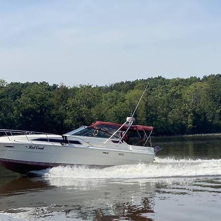 Private Yacht On Catskill Creek Εξωτερικό φωτογραφία