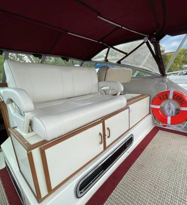 Private Yacht On Catskill Creek Εξωτερικό φωτογραφία